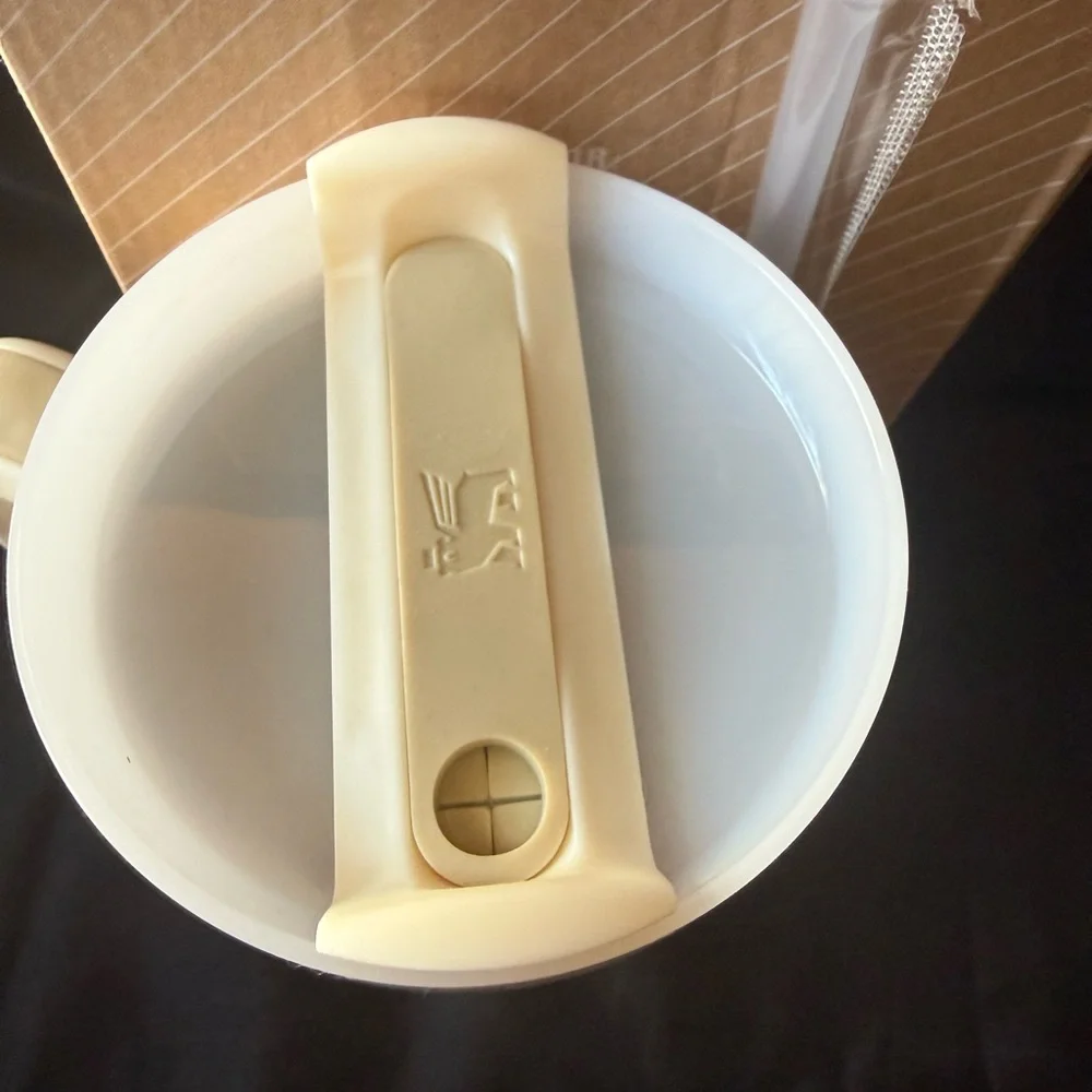 New Stanley 40oz Cream Laser LEngravedV Checkered Tumbler with Handle Straw - Picture 7 of 8